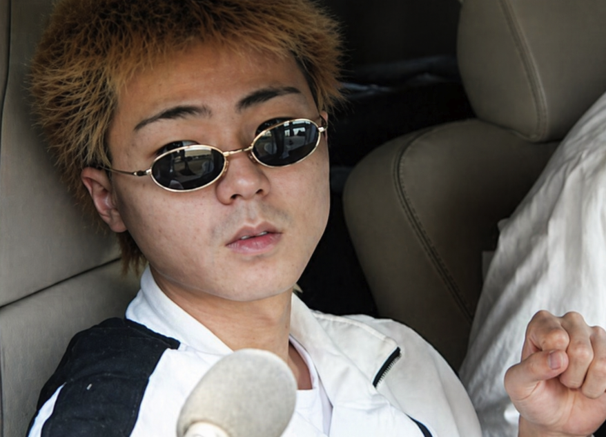 Ishibashi Hironobu speaking to reporters after the murder