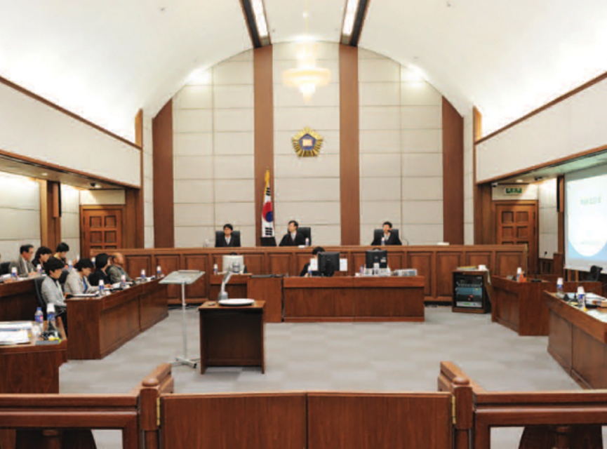 Courtroom during Zhang's trial in Korea